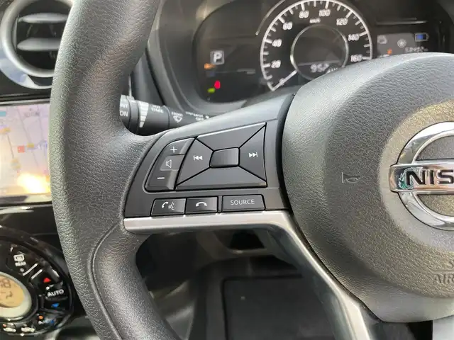 日産 ノート e－パワー X Vセレクション 滋賀県 2020(令2)年 5.4万km スーパーブラック 純正ナビ/Bluetooth/CD/DVD/SD/フルセグTV/レーンキープアシスト/衝突軽減ブレーキ/全方位カメラ/デジタルインナーミラー/ドラレコ/LEDヘッドライト/オートハイビーム/ETC/スペアキー1本