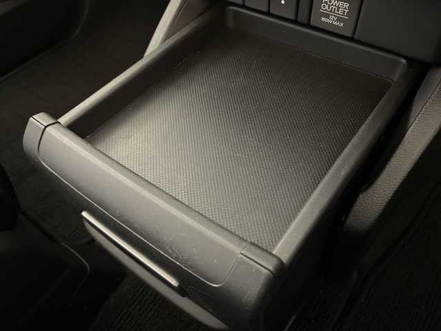 ホンダ オデッセイ アブソルート EX 福岡県 2014(平26)年 7.4万km プレミアムヴィーナスブラックP ＃ETC/＃純正ナビ/＃CD/TV/＃Bluetooth/＃バックカメラ/＃ドアバイザー/＃フォグランプ/＃LEDヘッドライト/＃クルーズコントロール/＃両側パワースライドドア/＃フリップダウンモニター/＃ハーフレザーシート/＃シティブレーキアクティブシステム/＃ウィンカーミラー