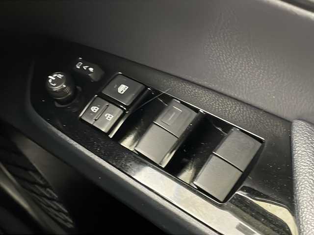 トヨタ プリウス S 茨城県 2020(令2)年 5.9万km アティチュードブラックマイカ モデリスタエアロ/社外ナビ/バックカメラ/ETC/クルーズコントロール/純正15インチアルミホイール/横滑り防止装置/コーナーセンサー/レーンアシスト/LEDヘッドライト/衝突軽減ブレーキ