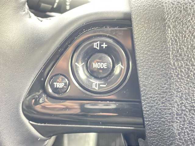 トヨタ プリウス S 茨城県 2020(令2)年 5.9万km アティチュードブラックマイカ モデリスタエアロ/社外ナビ/バックカメラ/ETC/クルーズコントロール/純正15インチアルミホイール/横滑り防止装置/コーナーセンサー/レーンアシスト/LEDヘッドライト/衝突軽減ブレーキ