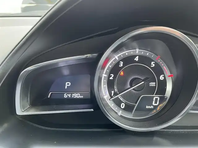 マツダ ＣＸ－３ XD ツーリング Lパッケージ 東京都 2016(平28)年 6.5万km クリスタルホワイトパールマイカ 純正SDナビ/バックカメラ/衝突被害軽減システム/レーダークルーズコントロール/ブラインドスポットモニター/ヘッドアップディスプレイ/レーンキープアシスト/ブラインドスポットモニター/ハーフレザーシート/シートヒーター/ドライブレコーダー/ビルトインETC/純正18インチアルミホイール/LEDヘッドライト/フォグランプ/オートライト/パドルシフト/ステアリングスイッチ/スマートキー/プッシュスタート/アイドリングストップ/電動格納ミラー/ウインカーミラー/フロアマット/ドアバイザー