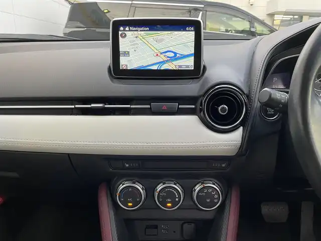 マツダ ＣＸ－３ XD ツーリング Lパッケージ 東京都 2016(平28)年 6.5万km クリスタルホワイトパールマイカ 純正SDナビ/バックカメラ/衝突被害軽減システム/レーダークルーズコントロール/ブラインドスポットモニター/ヘッドアップディスプレイ/レーンキープアシスト/ブラインドスポットモニター/ハーフレザーシート/シートヒーター/ドライブレコーダー/ビルトインETC/純正18インチアルミホイール/LEDヘッドライト/フォグランプ/オートライト/パドルシフト/ステアリングスイッチ/スマートキー/プッシュスタート/アイドリングストップ/電動格納ミラー/ウインカーミラー/フロアマット/ドアバイザー