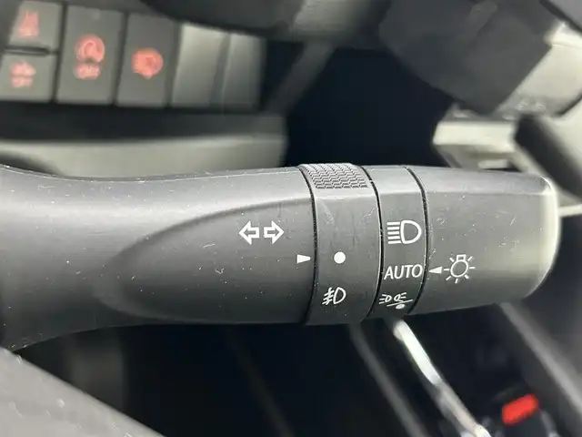 スズキ ジムニー シエラ JC 熊本県 2022(令4)年 7.4万km ジャングルグリーン ワンオーナー　/純正ナビCN-RZ876（ＣＤ・ＤＶＤ・フルセグ・ＢＴ・ＳＤ・ＵＳＢ）/バックカメラ　/社外前後ドライブレコーダー　/ビルトインＥＴＣ　/スズキセーフティサポート/・クルーズコントロール　/・ふらつき警報機能/・標識認識システム/・先行車発進お知らせ/・ハイビームアシスト/・デュアルセンサーブレーキサポート/横滑り防止/アイドリングストップ/ダウンヒルアシスト/前席シートヒーター/ヘッドライトウォッシャー/背面タイヤ/純正フロアマット/純正１５インチAW/オートライト/LEDヘッドライト/フォグライト/スマートキー/プッシュスタート/スペアキー1本/保証書/取扱説明書