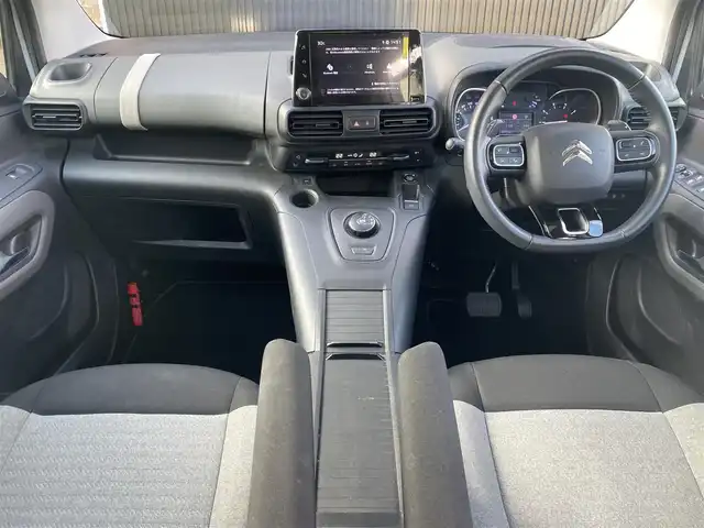 シトロエン シトロエン ベルランゴ シャイン ブルーHDi 福岡県 2023(令5)年 3.8万km 白 パノラマルーフ　/アダプティブクルーズコントロール/ブラインドスポットモニター/レーンキープアシスト/純正ディスプレイオーディオ　/Applecarplay/androidauto/Bluetooth/バックカメラ　/ステアリングスイッチ/パドルシフト/ドライブレコーダー　/純正16インチアルミホイール/ETC