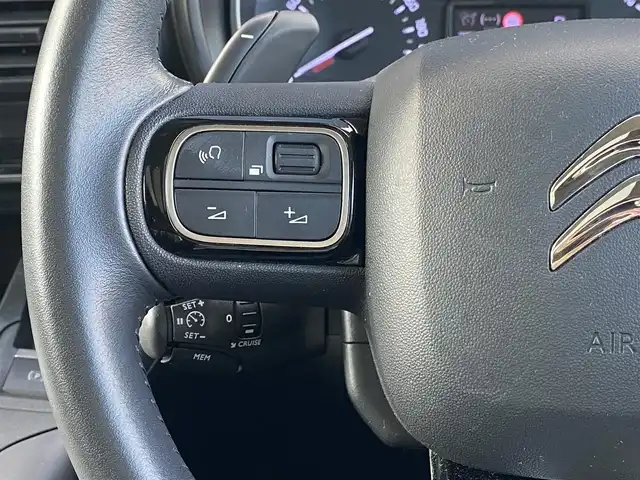 シトロエン シトロエン ベルランゴ シャイン ブルーHDi 福岡県 2023(令5)年 3.8万km 白 パノラマルーフ　/アダプティブクルーズコントロール/ブラインドスポットモニター/レーンキープアシスト/純正ディスプレイオーディオ　/Applecarplay/androidauto/Bluetooth/バックカメラ　/ステアリングスイッチ/パドルシフト/ドライブレコーダー　/純正16インチアルミホイール/ETC