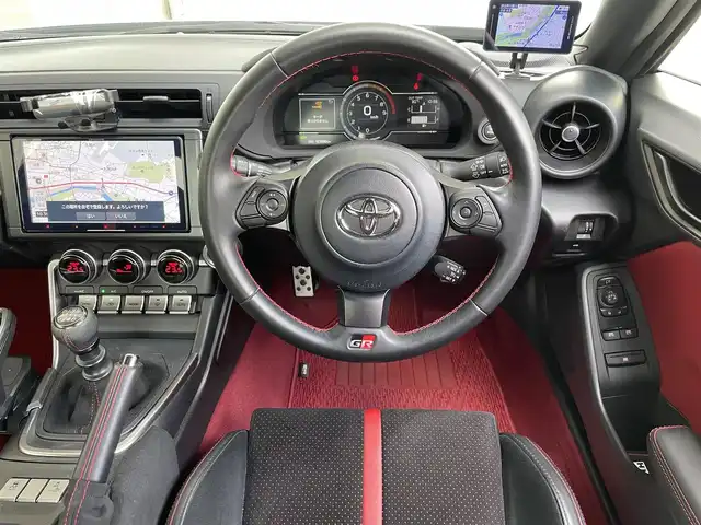 トヨタ ＧＲ８６ RZ 愛知県 2022(令4)年 5.1万km パール ワンオーナー/外部検査済み/6MTモデル/車検R9年４月まで/カロッツェリア9インチナビ/フルセグTV/バックカメラ/ハーフレザーシート/シートヒーター/クルーズコントロール/LEDヘッドライト/USBポート/フロアマット/ETC/R5/R6/ディーラー点検記録簿/新車保証書/取扱説明書