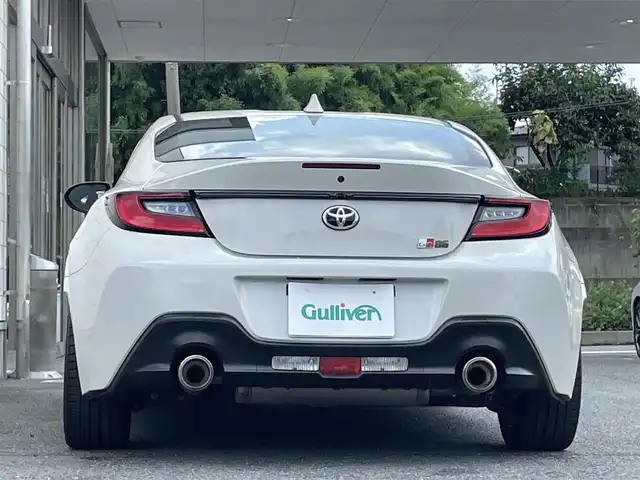 トヨタ ＧＲ８６ RZ 愛知県 2022(令4)年 5.1万km パール ワンオーナー/外部検査済み/6MTモデル/車検R9年４月まで/カロッツェリア9インチナビ/フルセグTV/バックカメラ/ハーフレザーシート/シートヒーター/クルーズコントロール/LEDヘッドライト/USBポート/フロアマット/ETC/R5/R6/ディーラー点検記録簿/新車保証書/取扱説明書