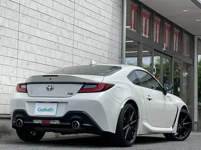 トヨタ ＧＲ８６ RZ 愛知県 2022(令4)年 5.1万km パール ワンオーナー/外部検査済み/6MTモデル/車検R9年４月まで/カロッツェリア9インチナビ/フルセグTV/バックカメラ/ハーフレザーシート/シートヒーター/クルーズコントロール/LEDヘッドライト/USBポート/フロアマット/ETC/R5/R6/ディーラー点検記録簿/新車保証書/取扱説明書