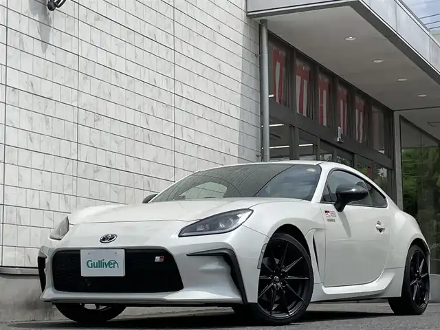 トヨタ ＧＲ８６ RZ 愛知県 2022(令4)年 5.1万km パール ワンオーナー/外部検査済み/6MTモデル/車検R9年４月まで/カロッツェリア9インチナビ/フルセグTV/バックカメラ/ハーフレザーシート/シートヒーター/クルーズコントロール/LEDヘッドライト/USBポート/フロアマット/ETC/R5/R6/ディーラー点検記録簿/新車保証書/取扱説明書
