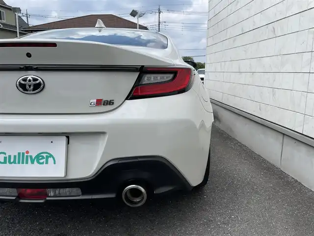 トヨタ ＧＲ８６ RZ 愛知県 2022(令4)年 5.1万km パール ワンオーナー/外部検査済み/6MTモデル/車検R9年４月まで/カロッツェリア9インチナビ/フルセグTV/バックカメラ/ハーフレザーシート/シートヒーター/クルーズコントロール/LEDヘッドライト/USBポート/フロアマット/ETC/R5/R6/ディーラー点検記録簿/新車保証書/取扱説明書