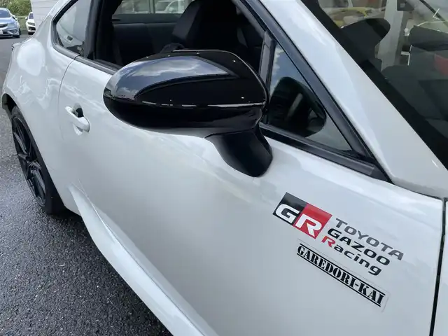 トヨタ ＧＲ８６ RZ 愛知県 2022(令4)年 5.1万km パール ワンオーナー/外部検査済み/6MTモデル/車検R9年４月まで/カロッツェリア9インチナビ/フルセグTV/バックカメラ/ハーフレザーシート/シートヒーター/クルーズコントロール/LEDヘッドライト/USBポート/フロアマット/ETC/R5/R6/ディーラー点検記録簿/新車保証書/取扱説明書
