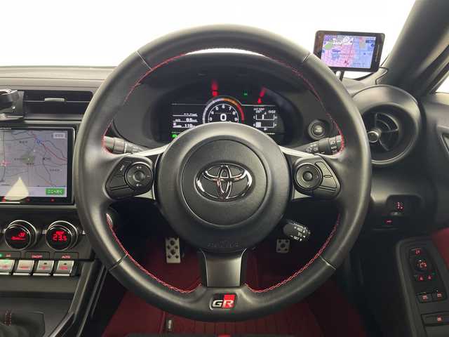 トヨタ ＧＲ８６ RZ 愛知県 2022(令4)年 5.1万km クリスタルホワイトパール カロッツェリア9インチナビ/・フルセグ/・Ｂｌｕｅｔｏｏｔｈ/・ＣＤ/ＤＶＤ/・ＨＤＭＩ/・FA/AM/デジタルインナーミラー/バックカメラ/クルーズコントロール/シートヒーター/ドライブレコーダー/レーダー探知機/ETC/ステアリングスイッチ/BSD/RCTA/ＬＥＤヘッドライト　/Grazio&co. LEDリアガーニッシュ/Grazio&co. シフトノブ/Grazio&co. サイドブレーキブーツ/Grazio&co. エンブレム
