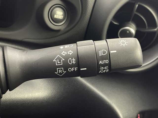 トヨタ ＧＲ８６ RZ 愛知県 2022(令4)年 5.1万km クリスタルホワイトパール カロッツェリア9インチナビ/・フルセグ/・Ｂｌｕｅｔｏｏｔｈ/・ＣＤ/ＤＶＤ/・ＨＤＭＩ/・FA/AM/デジタルインナーミラー/バックカメラ/クルーズコントロール/シートヒーター/ドライブレコーダー/レーダー探知機/ETC/ステアリングスイッチ/BSD/RCTA/ＬＥＤヘッドライト　/Grazio&co. LEDリアガーニッシュ/Grazio&co. シフトノブ/Grazio&co. サイドブレーキブーツ/Grazio&co. エンブレム