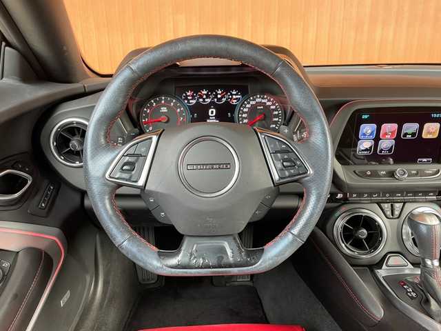 シボレー カマロ LT RS 愛知県 2018(平30)年 5.4万km 黒 黒/赤コンビレザー/シートヒーター/シートベンチレーション/Bluetooth/AppleCarPlay/ワイヤレスチャージング/BOSEサウンド/ステアリングヒーター/HUD/パドルシフト/クルーズコントロール/純正20インチアルミホイル