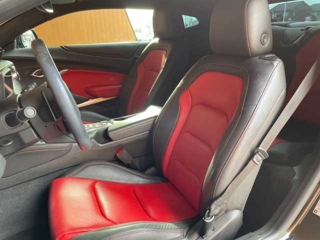 シボレー カマロ LT RS 愛知県 2018(平30)年 5.4万km 黒 黒/赤コンビレザー/シートヒーター/シートベンチレーション/Bluetooth/AppleCarPlay/ワイヤレスチャージング/BOSEサウンド/ステアリングヒーター/HUD/パドルシフト/クルーズコントロール/純正20インチアルミホイル