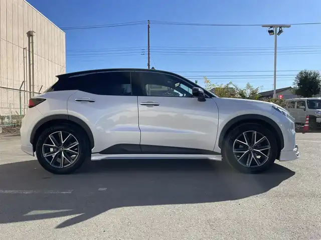 レクサス ＬＢＸ クール 東京都 2024(令6)年 0.8万km パール ワンオーナー　/純正９．８型ディスプレイオーディオ　/全周囲カメラ　/電動リアゲート　/ハーフレザーシート　/シート・ハンドルヒーター　/パワーシートフルセグＴＶ　/Ｂｌｕｅｔｏｏｔｈ　/ＢＳＭ　/純正１８インチＡＷ　/禁煙