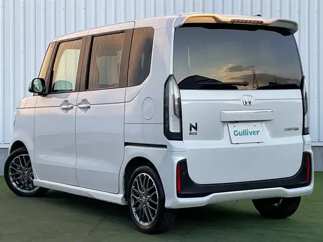 ホンダ Ｎ ＢＯＸ カスタム ターボ 香川県 2024(令6)年 1.5万km プラチナホワイトパール 純正９型ホンダコネクトナビ/マルチビューカメラ/ホンダセンシング/・レーダークルーズコントロール/・車線維持支援システム/・オートハイビーム/・標識認識機能/・歩行者事故低減ステアリング/・路外逸脱抑制機能/・先行車発進お知らせ機能/・標識認識機能/前後ドライブレコーダー/ＥＴＣ/スマートキー/スペアキー/純正15インチAW/電子パーキング/ブレーキホールド