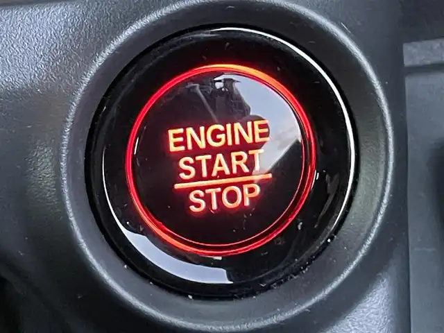 ホンダ Ｎ ＢＯＸ カスタム ターボ 香川県 2024(令6)年 1.5万km プラチナホワイトパール 純正９型ホンダコネクトナビ/マルチビューカメラ/ホンダセンシング/・レーダークルーズコントロール/・車線維持支援システム/・オートハイビーム/・標識認識機能/・歩行者事故低減ステアリング/・路外逸脱抑制機能/・先行車発進お知らせ機能/・標識認識機能/前後ドライブレコーダー/ＥＴＣ/スマートキー/スペアキー/純正15インチAW/電子パーキング/ブレーキホールド