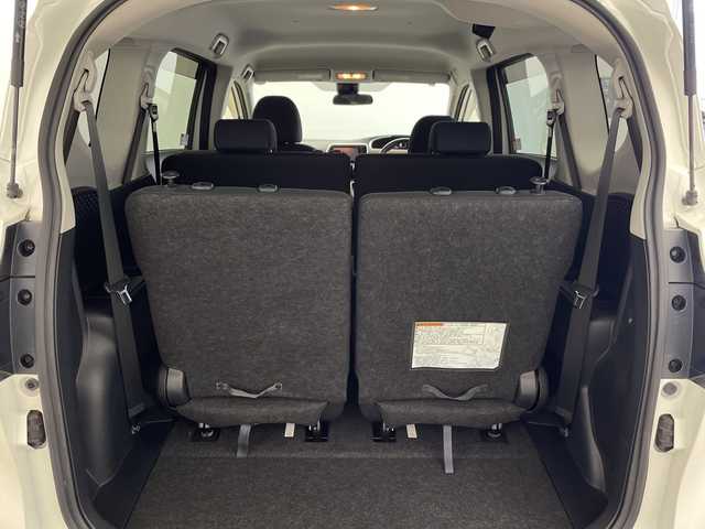 トヨタ シエンタ G 群馬県 2017(平29)年 6.6万km ホワイトパールクリスタルシャイン 純正７インチナビ　トヨタセーフティセンス　両側パワースライドドア　ビルトインＥＴＣ２．０　バックカメラ　プッシュスタート　純正フロアマット　オートエアコン　スペアキー　禁煙車　Ｂｌｕｅｔｏｏｔｈ接続