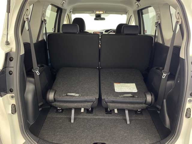 トヨタ シエンタ G 群馬県 2017(平29)年 6.6万km ホワイトパールクリスタルシャイン 純正７インチナビ　トヨタセーフティセンス　両側パワースライドドア　ビルトインＥＴＣ２．０　バックカメラ　プッシュスタート　純正フロアマット　オートエアコン　スペアキー　禁煙車　Ｂｌｕｅｔｏｏｔｈ接続