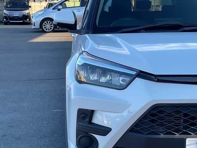 トヨタ ライズ G 茨城県 2019(令1)年 5万km シャイニングホワイトパール 社外ナビ/Bluetooth搭載/フルセグTV/全方位カメラ　/バックカメラ/純正16インチアルミホイール　/純正フロアマット/LEDヘッドライト/オートライト/AAC/ビルトインETC2.0/スマートキー/横滑り防止装置/衝突被害軽減システム/wエアバック/禁煙車