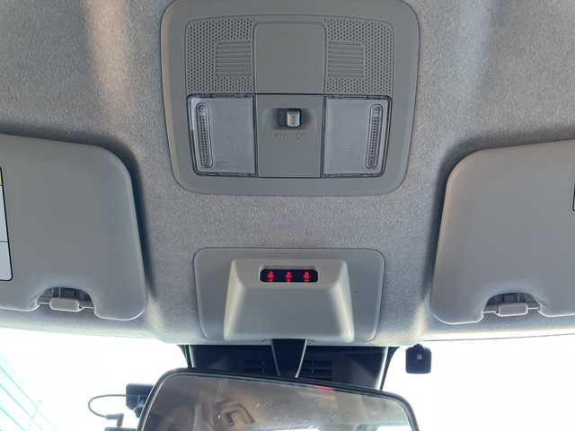 トヨタ ライズ G 茨城県 2019(令1)年 5万km シャイニングホワイトパール 社外ナビ/Bluetooth搭載/フルセグTV/全方位カメラ　/バックカメラ/純正16インチアルミホイール　/純正フロアマット/LEDヘッドライト/オートライト/AAC/ビルトインETC2.0/スマートキー/横滑り防止装置/衝突被害軽減システム/wエアバック/禁煙車