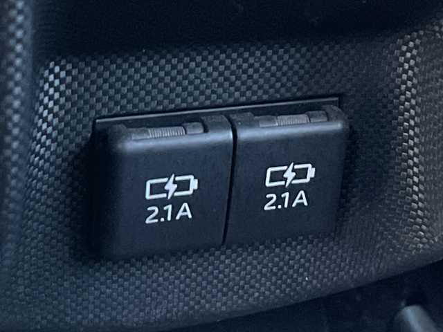 トヨタ ライズ G 茨城県 2019(令1)年 5万km シャイニングホワイトパール 社外ナビ/Bluetooth搭載/フルセグTV/全方位カメラ　/バックカメラ/純正16インチアルミホイール　/純正フロアマット/LEDヘッドライト/オートライト/AAC/ビルトインETC2.0/スマートキー/横滑り防止装置/衝突被害軽減システム/wエアバック/禁煙車