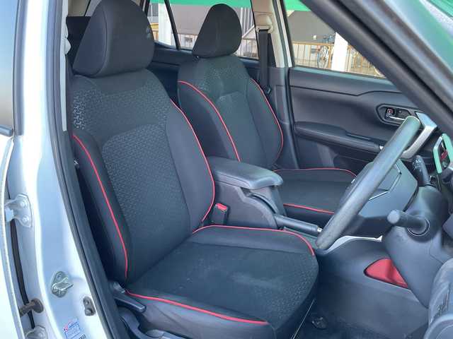 トヨタ ライズ G 茨城県 2019(令1)年 5万km シャイニングホワイトパール 社外ナビ/Bluetooth搭載/フルセグTV/全方位カメラ　/バックカメラ/純正16インチアルミホイール　/純正フロアマット/LEDヘッドライト/オートライト/AAC/ビルトインETC2.0/スマートキー/横滑り防止装置/衝突被害軽減システム/wエアバック/禁煙車