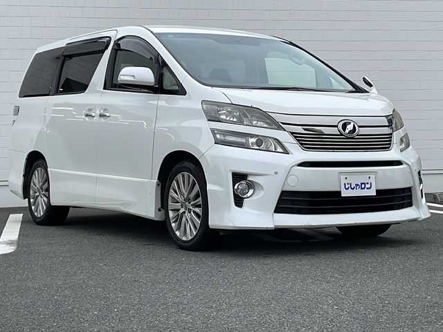 トヨタ ヴェルファイア 2．4Z 熊本県 2012(平24)年 6.8万km ホワイトパールクリスタルシャイン (株)IDOMが運営する【じしゃロンOO店】の自社ローン専用車両になりますこちらは現金またはオートローンご利用時の価格です。自社ローンご希望の方は別途その旨お申付け下さい/社外ナビ　/フリップダウンモニター　/両側パワースライドドア　/ビルトインＥＴＣ　/前後コーナーセンサー　/ＨＩＤヘッドライト　/Ｗ＋サイドエアバッグ　/カーテンエアバッグ　/プッシュスタート　/スマートキー