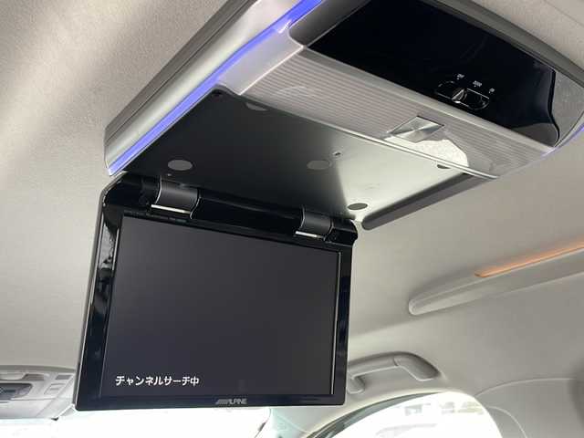 トヨタ ヴェルファイア 2．4Z 熊本県 2012(平24)年 6.8万km ホワイトパールクリスタルシャイン (株)IDOMが運営する【じしゃロンOO店】の自社ローン専用車両になりますこちらは現金またはオートローンご利用時の価格です。自社ローンご希望の方は別途その旨お申付け下さい/社外ナビ　/フリップダウンモニター　/両側パワースライドドア　/ビルトインＥＴＣ　/前後コーナーセンサー　/ＨＩＤヘッドライト　/Ｗ＋サイドエアバッグ　/カーテンエアバッグ　/プッシュスタート　/スマートキー