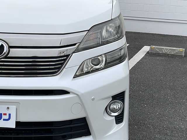 トヨタ ヴェルファイア 2．4Z 熊本県 2012(平24)年 6.8万km ホワイトパールクリスタルシャイン (株)IDOMが運営する【じしゃロンOO店】の自社ローン専用車両になりますこちらは現金またはオートローンご利用時の価格です。自社ローンご希望の方は別途その旨お申付け下さい/社外ナビ　/フリップダウンモニター　/両側パワースライドドア　/ビルトインＥＴＣ　/前後コーナーセンサー　/ＨＩＤヘッドライト　/Ｗ＋サイドエアバッグ　/カーテンエアバッグ　/プッシュスタート　/スマートキー