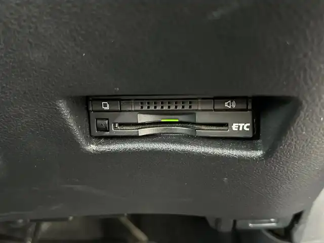 トヨタ シエンタ ハイブリッド G 熊本県 2015(平27)年 7万km ブラックマイカ プッシュスタート/純正ナビ/（CD・DVD・フルセグTV・BTオーディオ・SD）/バックカメラ/ETC/両側パワースライドドア/LEDヘッドライト/オートライト/フォグライト/純正フロアマット/純正ドアバイザー/スマートスペアキー×1本