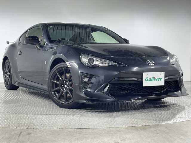 トヨタ ８６ GT リミテッド ブラックPKG 神奈川県 2019(令1)年 8.7万km ダークグレーメタリック 6速MT/TRD4本出しマフラー/TRDエアロ/社外ナビ/・BT/フルセグTV/SD/HDMI/CD/DVD/AM/FM/バックカメラ/ハーフレザーシート/シートヒーター(D/N)/ETC/前後ドライブレコーダー/革巻きステアリング/ステアリングスイッチ/クルーズコントロール/Autoライト/スマートキー/プッシュスタートボタン/室内灯LED/EDヘッドライト/フォグランプ/電動格納ミラー/ウィンカーミラー