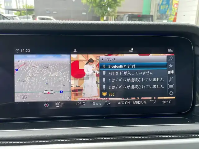 メルセデス・ベンツ ゲレンデヴァーゲン Ｇ４００ｄ AMGライン 新潟県 2023(令5)年 0.8万km オブシディアンブラック マヌファクトゥーアプログラム/ワンオーナー/左ハンドル/白レザーシート/全方位カメラ/バックカメラ/デジタルインナーミラー/クルーズコントロール追従走行/ETC2.0/パワーシートD.N席/シートメモリー運転席・助手席/シートクーラー運転席・助手席/シートヒーター全席/ハンズフリー/Bluetooth/サンルーフ/アイドリングストップ/４WD/LOW　RANGE/メモリナビ/USB入力端子/フルセグテレビ/プッシュスタート/オートライト/スペアキー/パワーウィンドー/ウィンカーミラー/電動格納ミラー/ブラインドスポットモニター