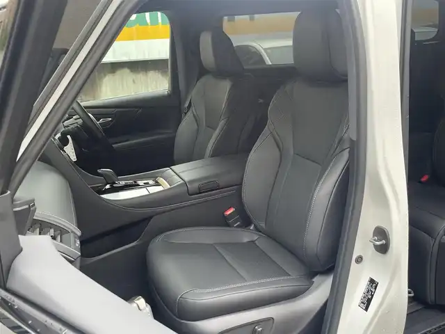 トヨタ ヴェルファイア Z プレミア 静岡県 2025(令7)年 0.1千km プラチナホワイトパールマイカ 登録時走行29km/ワンオーナー/モデリスタエアロ/左右独立ムーンルーフ/ユニバーサルステップ/寒冷地仕様/純正ナビ/フルセグTV/BT/USB/全方位カメラ/デジタルインナーミラー/黒革シート/両側パワースライドドア/パワーバックドア/シートヒーター/エアシート/置くだけ充電/プリクラッシュセーフティ/レーンディパーチャーアラート/レーダークルーズコントロール/オートハイビーム/ブラインドスポットモニター/クリアランスソナー/ヘッドアップディスプレイ/プロアクティブドライビングアシスト/ビルトインETC2.0/ステアリングヒーター/スマートキー×2/保証書/取扱説明書