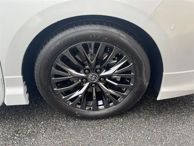 トヨタ ヴェルファイア Z プレミア 静岡県 2025(令7)年 0.1千km プラチナホワイトパールマイカ 登録時走行29km/ワンオーナー/モデリスタエアロ/左右独立ムーンルーフ/ユニバーサルステップ/寒冷地仕様/純正ナビ/フルセグTV/BT/USB/全方位カメラ/デジタルインナーミラー/黒革シート/両側パワースライドドア/パワーバックドア/シートヒーター/エアシート/置くだけ充電/プリクラッシュセーフティ/レーンディパーチャーアラート/レーダークルーズコントロール/オートハイビーム/ブラインドスポットモニター/クリアランスソナー/ヘッドアップディスプレイ/プロアクティブドライビングアシスト/ビルトインETC2.0/ステアリングヒーター/スマートキー×2/保証書/取扱説明書