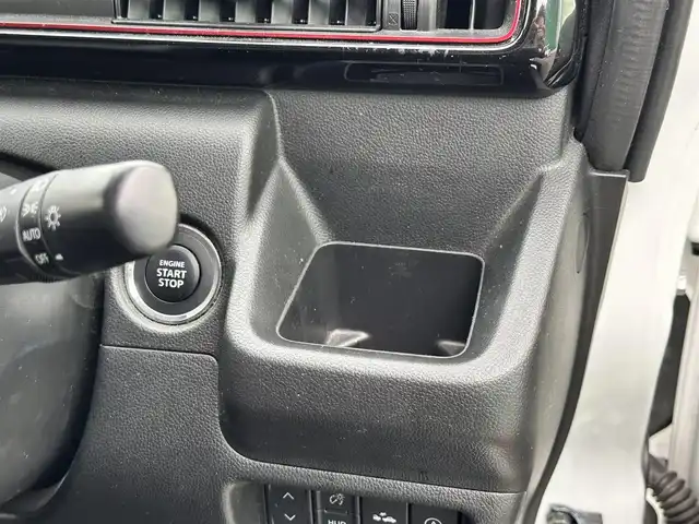 スズキ ワゴンＲ スティングレー HYBRID X 宮城県 2018(平30)年 5.3万km ピュアホワイトP 社外7インチナビ/(フルセグTV/CD/DVD/SD/BT/USB)/衝突軽減防止システム/車線逸脱警報/ヘッドアップディスプレイ/シートヒーター(D席)/オートエアコン/革巻きステアリング/ステアリングスイッチ/アイドリングストップ/オートライト/ふらつき防止/プッシュスタート＆スマートキー/ウインカー付き電動格納ミラー/盗難防止装置/ドアバイザー/LEDヘッドライト/フォグランプ/純正フロアマット/社外16インチAW