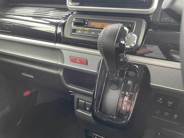 スズキ スペーシア カスタム HYBRID XS 三重県 2022(令4)年 3.7万km ブルーイッシュブラックパール3 登録時36743km/ワンオーナー/禁煙車/ハーフレザーシート/両側パワースライドドア/純正ナビ/（AM/FM/TV/Bluetooth）/フルセグTV/アラウンドビューモニター/レーダークルーズコントロール/ドライブレコーダー/ステアリングスイッチ/オートライト/シートヒーター/衝突軽減システム/レーンキープアシスト/コーナーセンサー/HUD/プッシュスタート/スペアキー/純正フロアマット/純正アルミ