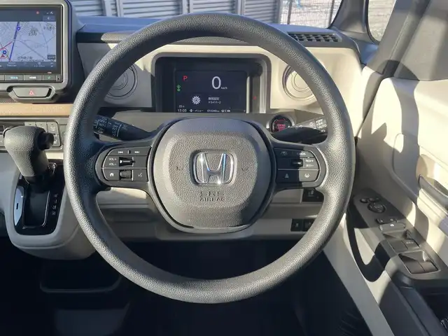 ホンダ Ｎ ＢＯＸ 千葉県 2023(令5)年 1.7万km プレミアムサンライトホワイトパール ワンオーナー　/純正メーカーＨＤＤナビ/Bluetooth/フルセグＴＶ/プッシュスタート/追従式クルーズコントロール　/バックカメラ　/両側パワースライドドア　/シートヒーター　/車線逸脱防止機能　/衝突被害軽減ブレーキ/前後ドラレコ（KENWOOD）/電動パーキングブレーキ/ブレーキホールド/先行車発信告知/標識認識システム/オートライト/カーテンエアバッグ/後席サンシェード/純正フロアマット/スペアキー×１/取扱説明書/保証書