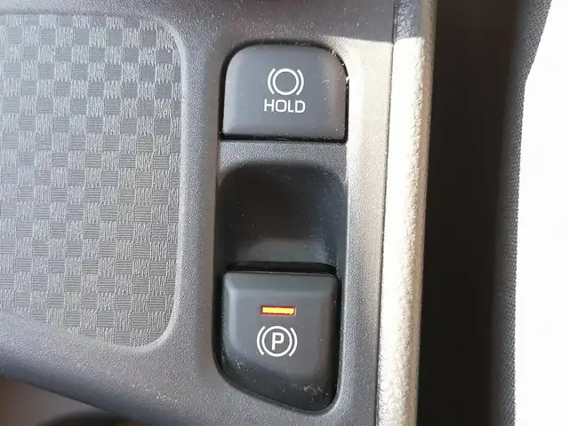 トヨタ ヤリスクロス ハイブリッド G 茨城県 2023(令5)年 2.4万km ブラックマイカ 純正ナビ/【AM・FM・USB・BT】/レーダークルコン/ETC/Bカメラ/前後ドラレコ/前後コーナーセンサー/ブレーキホールド/オートライト/オートハイビーム/LEDライト/ヘッドライトレベライザー/ステリモ/純正フロアマット/純正アルミホイール/電格ミラー/ウインカーミラー