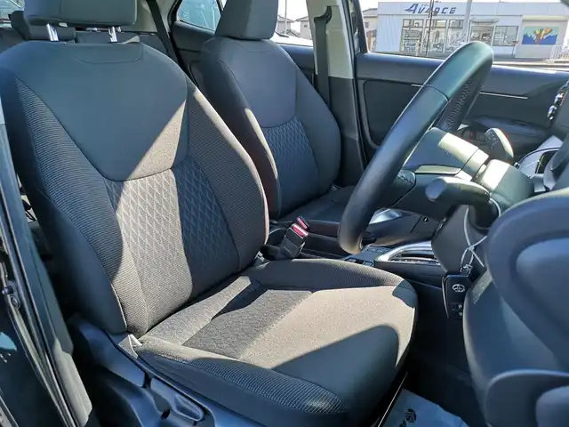 トヨタ ヤリスクロス ハイブリッド G 茨城県 2023(令5)年 2.4万km ブラックマイカ 純正ナビ/【AM・FM・USB・BT】/レーダークルコン/ETC/Bカメラ/前後ドラレコ/前後コーナーセンサー/ブレーキホールド/オートライト/オートハイビーム/LEDライト/ヘッドライトレベライザー/ステリモ/純正フロアマット/純正アルミホイール/電格ミラー/ウインカーミラー