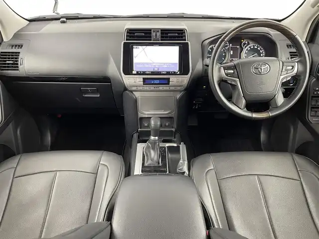 トヨタ ランドクルーザー プラド TX 埼玉県 2019(令1)年 3.5万km ブラック ４WD/トヨタセーフティセンス/レーダークルーズコントロール/社外メモリナビ(型式：AVIC-RQ902)/バックカメラ/ETC/ドライブレコーダー/レザー調シートカバー/プッシュスタート/スマートキー