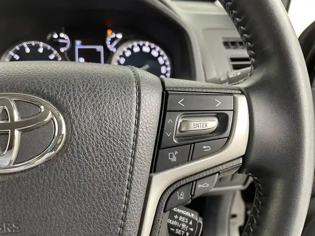 トヨタ ランドクルーザー プラド TX 埼玉県 2019(令1)年 3.5万km ブラック ４WD/トヨタセーフティセンス/レーダークルーズコントロール/社外メモリナビ(型式：AVIC-RQ902)/バックカメラ/ETC/ドライブレコーダー/レザー調シートカバー/プッシュスタート/スマートキー