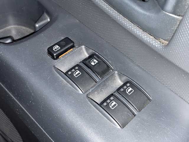 トヨタ ｂＢ S エアロパッケージ 岩手県 2009(平21)年 11.4万km ダークレッドマイカ 純正ナビ　バックカメラ　ＣＤ／ＤＶＤ再生　ワンセグＴＶ　純正フロアマット　１５インチアルミホイール　ハロゲンライト　ＡＢＳ　ＩＬＬＵＭＩスイッチ　電源ソケット　Ｆフォグランプ　電動格納ミラー