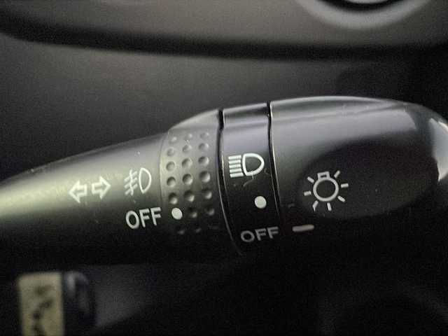 トヨタ ｂＢ S エアロパッケージ 岩手県 2009(平21)年 11.4万km ダークレッドマイカ 純正ナビ　バックカメラ　ＣＤ／ＤＶＤ再生　ワンセグＴＶ　純正フロアマット　１５インチアルミホイール　ハロゲンライト　ＡＢＳ　ＩＬＬＵＭＩスイッチ　電源ソケット　Ｆフォグランプ　電動格納ミラー