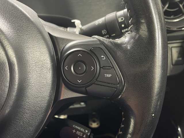 トヨタ アクア G GRスポーツ 17インチPKG 神奈川県 2018(平30)年 5.3万km ホワイトパールクリスタルシャイン 純正SDナビゲーション【NSZT-W68T】/(AM/FM/フルセグ/Bluetooth/CD/DVD/SD) /バックカメラ/トヨタセーフティセンス/クルーズコントロール/ETC/ドライブレコーダー/純正フロアマット/スマートキー/LEDヘッドライト/オートライト/オートマチックハイビーム/純正17インチアルミホイル/ドアバイザー/レーントレーシングアラート/衝突被害軽減システム/横滑り防止装置/アイドリングストップ