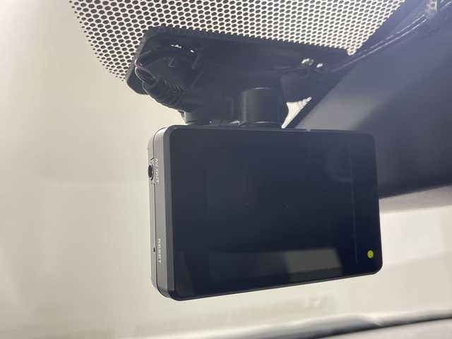 トヨタ アクア G GRスポーツ 17インチPKG 神奈川県 2018(平30)年 5.3万km ホワイトパールクリスタルシャイン 純正SDナビゲーション【NSZT-W68T】/(AM/FM/フルセグ/Bluetooth/CD/DVD/SD) /バックカメラ/トヨタセーフティセンス/クルーズコントロール/ETC/ドライブレコーダー/純正フロアマット/スマートキー/LEDヘッドライト/オートライト/オートマチックハイビーム/純正17インチアルミホイル/ドアバイザー/レーントレーシングアラート/衝突被害軽減システム/横滑り防止装置/アイドリングストップ