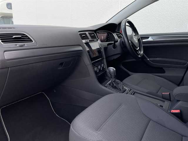 フォルクスワーゲン ゴルフ ヴァリアント TDI コンフォートL マイスター 東京都 2020(令2)年 8.6万km 赤 ワンオーナー　/純正アルミホイール　/フルセグテレビ　/バックカメラ　/ルーフレール　/アダプティブクルーズコントロール　/ドライブレコーダー