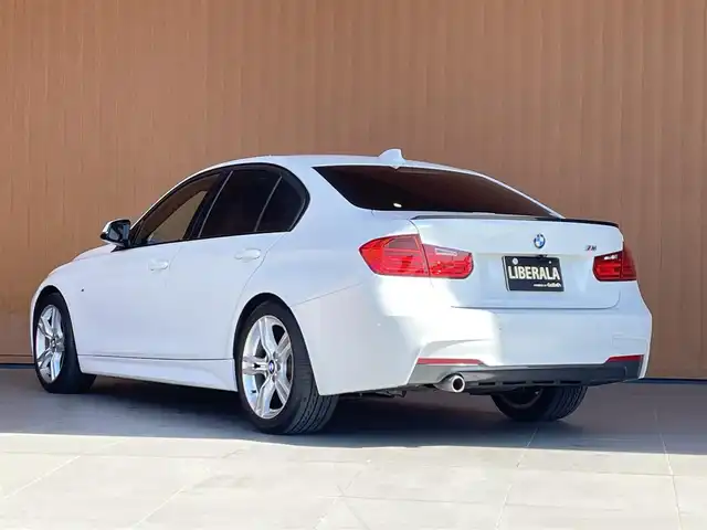 ＢＭＷ ３２０ｄ Mスポーツ 愛知県 2015(平27)年 9.2万km アルピンホワイトⅢ インテリジェントセーフティ　/ＡＣＣ　/ＬＫＡ　/フットトランクオープナー　/ナビ　/Ｂｌｕｅｔｏｏｔｈ　/ＤＶＤ　/バックカメラ　/オートライト　/コンフォートアクセス　/パワーシート　/ＥＴＣ　/コーナーセンサー/純正18インチAW/取扱説明書/保証書/スペアキー