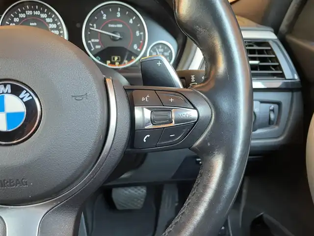 ＢＭＷ ３２０ｄ Mスポーツ 愛知県 2015(平27)年 9.2万km アルピンホワイトⅢ インテリジェントセーフティ　/ＡＣＣ　/ＬＫＡ　/フットトランクオープナー　/ナビ　/Ｂｌｕｅｔｏｏｔｈ　/ＤＶＤ　/バックカメラ　/オートライト　/コンフォートアクセス　/パワーシート　/ＥＴＣ　/コーナーセンサー/純正18インチAW/取扱説明書/保証書/スペアキー